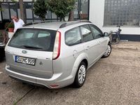 Usata Ford Focus 109 CV (80 kW) 2010 Argento Berlina