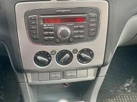 Usata Ford Focus 105 CV (77 kW) 2010 Argento Station wagon