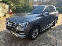 Gebraucht Mercedes GLE250 204 PS (150 kW) 2016 Grau SUV
