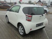 Gebraucht Toyota iQ Basis 68 PS (50 kW) 2014 Weiß Kleinwagen