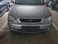 Używany Opel Astra Comfort 84 KM (61 kW) 2001 Czarny Sedan/Limuzyna