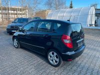Gebraucht Mercedes A160 95 PS (69 kW) 2011 Schwarz Limousine