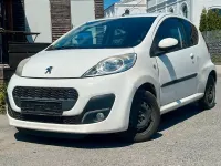 Gebraucht Peugeot 107 Active 68 PS (50 kW) 2013 Weiß Kleinwagen