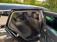 Gebraucht Opel Insignia 163 PS (119 kW) 2011 Schwarz Kombi