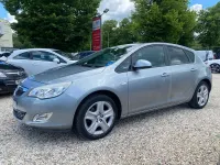 Gebraucht Opel Astra Edition 140 PS (102 kW) 2011 Silber Limousine
