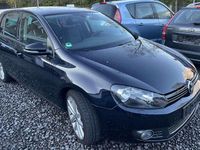 Gebraucht VW Golf VII Style 122 PS (89 kW) 2012 Moonlight blue perleffekt Kleinwagen