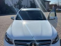 Gebraucht Mercedes GLC250 AMG line 204 PS (150 kW) 2015 Weiß SUV