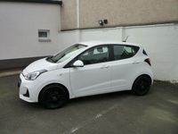 Gebraucht Hyundai i10 67 PS (49 kW) 2019 Weiß Kleinwagen