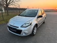 Gebraucht Renault Clio GrandTour Night&Day 101 PS (74 kW) 2010 Silber Kombi