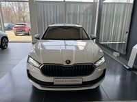 Gebraucht Skoda Superb Selection 150 PS (110 kW) 2024 Weiß Kombi