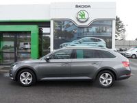 Gebraucht Skoda Superb 150 PS (110 kW) 2022 Graphitegraumetallic Kombi