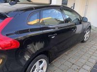 Gebraucht Volvo V40 Kinetic 152 PS (111 kW) 2018 Limousine