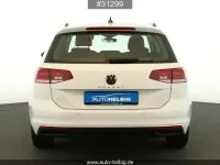 Gebraucht VW Passat 150 PS (110 kW) 2023 Weiß Kombi