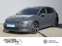 Gebraucht VW Golf VIII Style 131 PS (96 kW) 2024 Grau Limousine