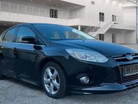 Gebraucht Ford Focus Titanium 140 PS (102 kW) 2013 Schwarz Limousine