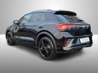 Gebraucht VW T-Roc R-line 150 PS (110 kW) 2024 Deep black perleffekt (metallic) SUV