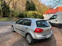 Gebraucht VW Golf V 105 PS (77 kW) 2004 Silber Kleinwagen