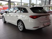 Second-hand Seat Leon 150 CP (110 kW) 2022 Alb Berlinǎ