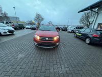 Gebraucht Dacia Sandero Stepway 90 PS (66 kW) 2016 Rot Limousine