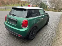 Usata Mini Cooper SE Classic 135 kW (184 CV) 2023 Verde Utilitaria