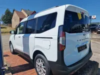 Neu Ford Tourneo Courier Titanium 125 PS (91 kW) 2026 Weiß Van / Kleinbus