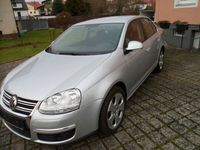 Gebraucht VW Jetta Comfortline 102 PS (75 kW) 2011 Silber Limousine