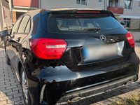 Gebraucht Mercedes A200 136 PS (100 kW) 2015 Schwarz Limousine