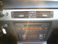 Gebraucht BMW 318 Advantage 129 PS (94 kW) 2007 Silber metallic Kombi