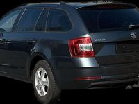 Gebraucht Skoda Octavia Ambition 90 PS (66 kW) 2017 Grau Kombi