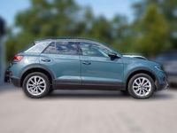 Gebraucht VW T-Roc 150 PS (110 kW) 2023 Blau metallic SUV