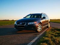 Gebraucht Volvo V70 136 PS (100 kW) 2013 Blau Kombi