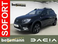 Gebraucht Dacia Sandero Stepway 90 PS (66 kW) 2021 Schwarz Limousine