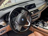 Gebraucht BMW 730L 265 PS (194 kW) 2017 Limousine