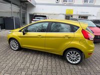 Gebraucht Ford Fiesta Titanium 75 PS (55 kW) 2012 Gelb Kleinwagen