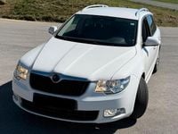 Gebraucht Skoda Superb 2011 Weiß Kombi