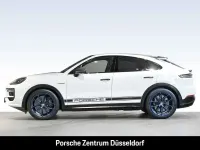 Gebraucht Porsche Cayenne Turbo E-Hybrid Coupe 740 PS (544 kW) 2024 Weiß SUV