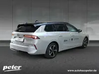 Gebraucht Opel Astra 131 PS (96 kW) 2025 Met. kristall silber Kleinwagen