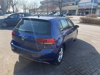 Gebraucht VW Golf VII 116 PS (85 kW) 2018 Blau Limousine