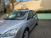 Gebraucht Ford Focus 101 PS (74 kW) 2005 Silber Kleinwagen
