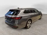 Gebraucht VW Passat Business 150 PS (110 kW) 2025 Grau Kombi
