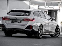 Neu BMW 520 M Sport 197 PS (144 kW) 2026 Grau (m brooklyn grau) Kombi