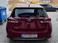 Gebraucht Toyota Auris 116 PS (85 kW) 2018 Rot Limousine
