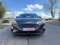 Gebraucht Ford Focus Cool & Connect 151 PS (111 kW) 2019 Grau Limousine