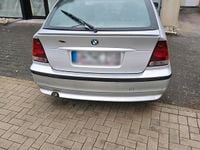 Gebraucht BMW 318 115 PS (84 kW) 2004 Silber Coupé