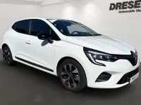 Gebraucht Renault Clio V Evolution 91 PS (66 kW) 2023 Weiß Limousine