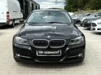 Gebraucht BMW 318 Lifestyle 143 PS (105 kW) 2012 Schwarz Kombi