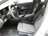 Gebraucht Mercedes A250 160 PS (117 kW) 2022 Iridiumsilber metallic Limousine