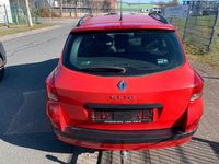Gebraucht Renault Clio II 75 PS (55 kW) 2008 Rot Limousine