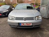 Second-hand VW Golf IV 105 CP (77 kW) 2004 Argintiu Berlinǎ