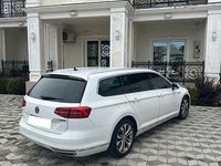 Gebraucht VW Passat Highline 239 PS (175 kW) 2015 Weiß Kombi